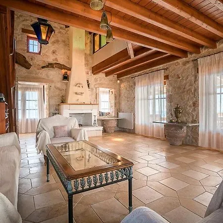 Sleeps 9 With Pool Air Con And Wifi Villa