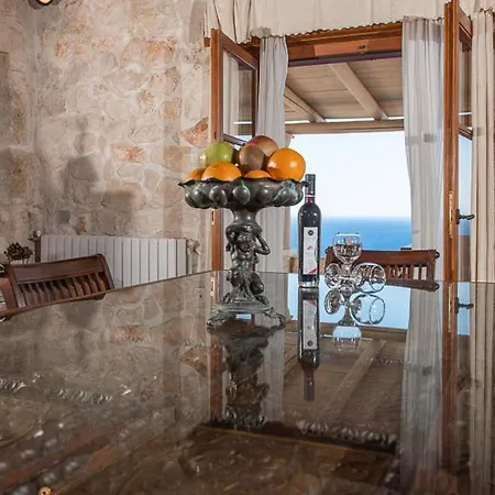 Sleeps 9 With Pool Air Con And Wifi Villa