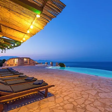Sleeps 9 With Pool Air Con And Wifi Villa *